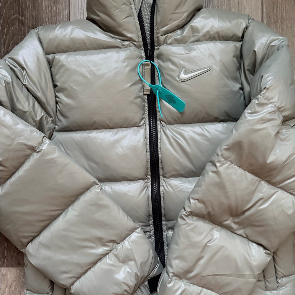 Nike Women's Sage Light Puffer Jacket